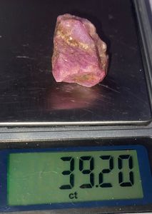 พลอยทับทิมดิบธรรมชาติ 39.20 กะรัต จากเคนยา เหมืองเฟโมส จอห์น โซล - Product Image 5