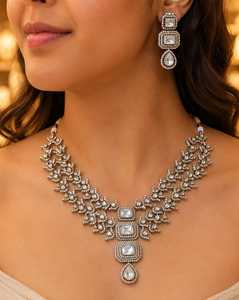 Fancy Collection Classic High Quality Alloy Gold Plated Geometric Design Claw Setting Imitation Pearl Women's Wedding <b>Set</b> - Product Image 3