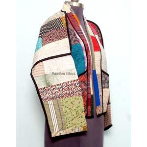 Nouvelle veste indienne artisanale en coton multicolore, patchwork Kantha, écologique, style ethnique bohème, idéale pour un usage quotidien. - Product Image 4