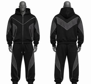 Trajes Deportivos de Poliéster para Hombre con Tela de Secado Rápido, Proveedor al por Mayor para Gimnasios y Minoristas de Artículos Deportivos - Product Image 4