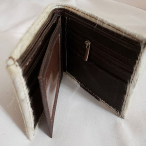 Cartera de Cuero Vacuno al por Mayor, Cartera de Piel de Vaca para Hombre, Carteras de Cuero Vacuno de Alta Calidad y Nuevo Estilo en Venta - Product Image 3