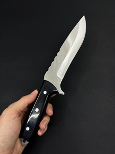 Cuchillo de Camping de Acero Inoxidable con Hoja Fija, Cuchillo de Caza con Mango de Micarta Negra y Funda de Cuero - Product Image 2