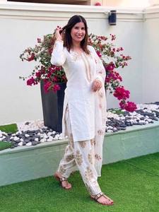 ชุดเดรส Ethenic ใหม่ผ้าเครปดีไซน์ผ้าไหมปักลายด้วยด้ายทำงานกับแขนเสื้อเต็มตัว - Product Image 3