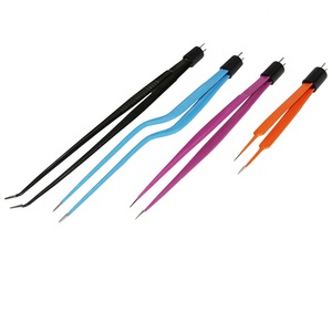 Pinces bipolaires microchirurgicales professionnelles en acier inoxydable à pointe fine pour la coagulation bipolaire en milieu hospitalier - Product Image 3