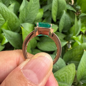 แหวนเพชรทรงมรกตคลาสสิก เพชรเลี้ยงในห้องปฏิบัติการ ทอง 14K เครื่องประดับหมั้นสำหรับผู้หญิง ความใส VS-VVS สี E/F รับรองโดย IGI หรูหรา - Product Image 2