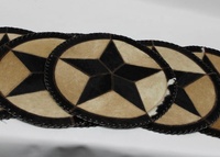 Hand gefertigter runder Stern teppich aus Rindsleder mit verschiedenen Formen Leder Stitching Patch Arbeits bereich Teppich Western Decor