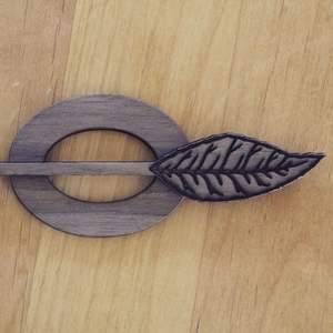 Épingle à cheveux en bois naturel pour femmes, faite à la main, durable, finition lisse et polie, artisanat en bambou et en bois, accessoire pour cheveux - Product Image 5