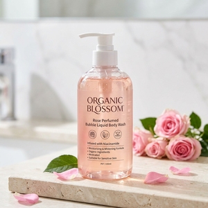 Gel Douche Moussant Bio en Gros de Malaisie, Hydratant et Blanchissant à la Niacinamide, Parfum Rose Médicinal - Product Image 2
