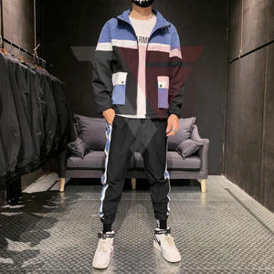 Chaqueta Cortavientos Ligera de Alta Calidad para Hombre – Resistente al Agua y Cómoda para Uso Diario - Product Image 1