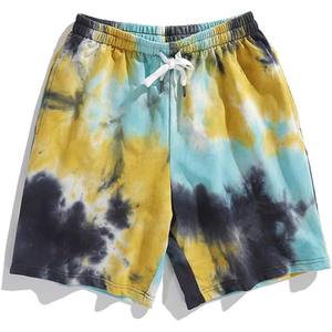 Pantalones cortos tie-dye para el día a día para hombre, pantalones cortos amarillos con cintura elástica para hacer ejercicio y relajarse - Product Image 1