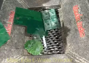 Trituradora de Placas PCB Semiautomática, Capacidad de 1000 kg/h, Trituradora de Chatarra de Doble Eje para Aplicaciones Industriales - Product Image 5