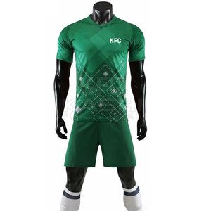 Tenue de football professionnelle pour hommes adultes à manches courtes, séchage rapide, 100 % polyester – Conçue pour les matchs et l'entraînement - Product Image 2