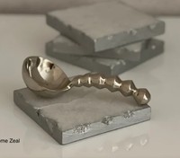 Cuillère à mesurer artisanale en laiton pour la restauration, personnalisable, durable, couleur naturelle, pour hôtels, restaurants et usage domestique