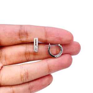 Boucles d'oreilles créoles Huggies en moissanite ronde avec diamants, en argent 925, bijoux fins pour mariage, fiançailles, cadeau pour femme - Product Image 3