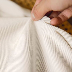 Débardeurs pour hommes à col montant et manches courtes, 100% coton jersey, coupe formelle, longueur standard, style vintage délavé, imprimé léopard - Product Image 3