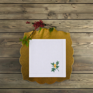 Serviette en lin brodée d'un bouquet de marguerites, un design frais et lumineux ajoute un charme vivant aux repas quotidiens - Product Image 4