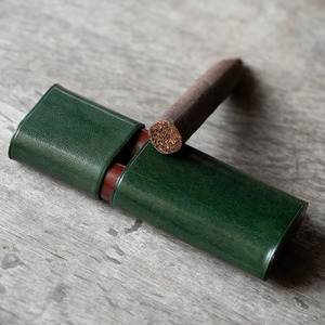 Porte-cigares en cuir pratique pour les voyages avec coupe-cigares intégré, personnalisable, multifonctionnel, élégance et commodité, prix bas - Product Image 4