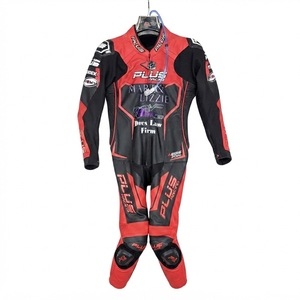 Traje de Carreras Personalizado para Hombre en Cuero Vacuno/Canguro, Mono de Una Pieza con Armadura de Nivel 2 CE, Hecho a Medida, Protección OEM - Product Image 1