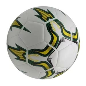 Ballon de football d'entraînement Ondra en cuir texturé, taille 5, 32 panneaux, conception personnalisée, fabriqué à la main, léger, durable, écologique - Product Image 5