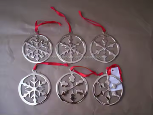 อุปกรณ์ตกแต่งต้นโลหะแขวนสำหรับเทศกาลคริสต์มาสเพื่อสัมผัสที่สมบูรณ์แบบ - Product Image 5