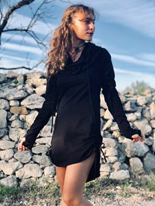 เดรสฮู้ดดี้คอวูลเทรนดี้สุดฮิตปี 2026 ผ้าฝ้ายทรงทูนิค มีรูสอดนิ้วโป้ง สไตล์โบฮีเมียน เสื้อผ้าผู้หญิงลำลอง เดรสเสื้อฮู้ด - Product Image 3