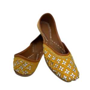 Fashionable Pakistani Ladies Khussa Pumps Handmade Traditional Embroidered Flats Ethnic Wedding Footwear Wholesale - Product Image 1
