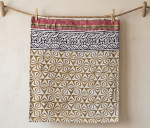 Pareo Artesanal Hecho a Mano al por Mayor con Borde de Zari, Elegante Pareo de Playa para Mujer, Pareo de Playa Ligero de Algodón, Tradicional Indio - Product Image 6