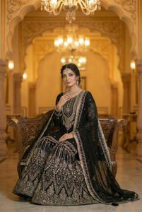 Collection de broderies et de sequins en georgette de renard lourde pour costume de mariage - Product Image 4