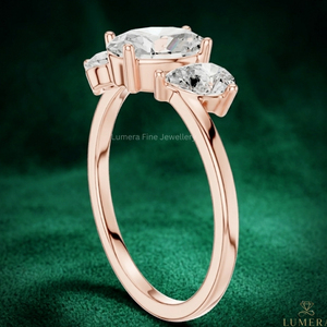 แหวนหมั้นเพชรโมอิสซาไนต์ทรงรีและทรงหยดน้ำสามเม็ด ทองคำขาว 14K สำหรับผู้หญิง แหวนเจ้าสาวสุดหรู - Product Image 4