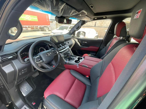 LAND CRUISER LC300 GAZOO Racing+NEU+VOLL+415ch+TwinTURBO+75 Transmission Automatique 4x4 Volant à Gauche Modèle 2024 d'Occasion - Product Image 6