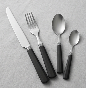 Ensemble de couverts minimalistes avec poignées noires, couteau, fourchette et cuillères en acier inoxydable, passe au lave-vaisselle, vaisselle moderne - Product Image 1