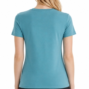 Camiseta Unisex de Lana con Cuello Redondo, Corte Regular, Transpirable y Teñida en Color Liso - Product Image 3