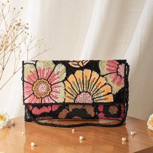 Nuevo lanzamiento: Bolsos de mano con cuentas para mujer, bolsos hechos a mano a precios de exportación, bolsos de hombro. - Product Image 1