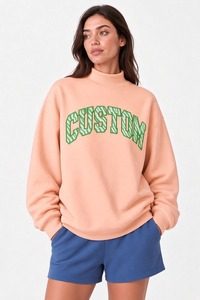 Compre Sudadera Premium Personalizada para Mujer, Cuello Alto, Corte Holgado, Suave y Cómoda, Ropa Casual, Estilo Urbano - Product Image 4