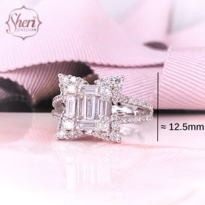 [Sheri Jewels] Elegante Anillo de Diamantes Naturales en Oro Blanco Sólido de 18K con Corte Baguette para Mujer - Regalo para Ella - Product Image 2