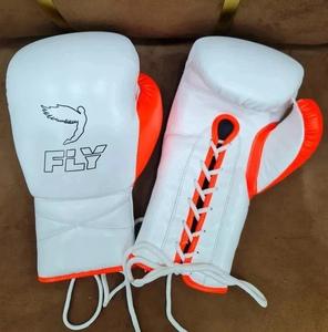 Guantes de Boxeo Fly SuperLace Pro X 2 de Cuero Vacuno Genuino para Entrenamiento de MMA, Kick Boxing, Sanda, Estiramiento y Boxeo al Aire Libre - Product Image 4