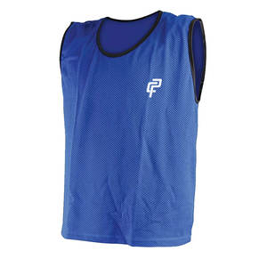 ชุดฟุตบอลแบบพรีเมียมสั่งทำพิเศษ พร้อมพิมพ์ชื่อทีม หมายเลข และโลโก้ รวมถึงถุงเท้า หมวก และกระเป๋ากีฬา - Product Image 5