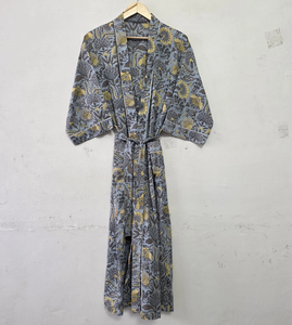 Exquisito Kimono de Algodón Estampado a Mano, Gris Mostaza, Floral, Ropa de Estar por Casa Artesanal, Elegante, Midi, Cintura Alta, Asimétrico - Product Image 4