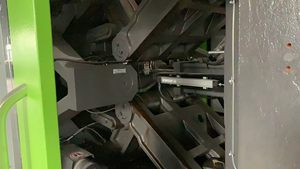 Yizumi All New S450PET-B Original New 450Ton PET Injection Molding <b>Machine</b> for PET Preform and Other Goods Injection <b>Machine</b> - Product Image 3