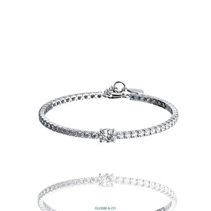 Pulsera de tenis de moissanita para uso diario con globo central ovalado de 6x8mm y plata redonda sintética (cultivada en laboratorio) con certificación GRA - Product Image 1