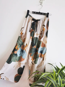Nouveau pantalon pour femme à imprimé floral, taille élastique, coupe large, ample, style pyjama, fin et doux, long, pour l'été - Product Image 2
