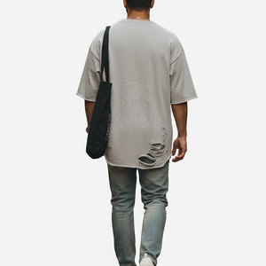 เสื้อยืดโอเวอร์ไซส์ลายกราฟิกสไตล์วินเทจ ผ้าฝ้ายพรีเมียมเนื้อนุ่ม สตรีทแวร์แฟชั่นสำหรับผู้ชาย ทันสมัย สวมใส่สบาย - Product Image 5