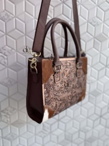 กระเป๋าหนังแท้ทำมือ หนังวัว ขนสัตว์ สีน้ำตาล กระเป๋าสะพายทรงโท้ท สไตล์ยิปซี โบโฮ ดีไซน์ใหม่ ทำมือ สำหรับผู้หญิง ใช้ได้หลากหลาย - Product Image 2