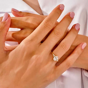 Elegante anillo de compromiso con diamante cultivado en laboratorio, corte ovalado, certificado IGI, color D E F, claridad VVS VS, engastado en oro, oro rosa, oro blanco, plata. - Product Image 1