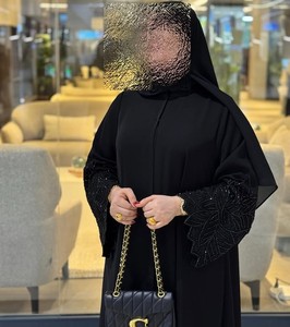 Abaya élégante noire perlée à col en V, manches longues, longueur ras du sol, robe modeste pour femme, tenue de soirée toutes saisons, abaya de l'Aïd - Product Image 5