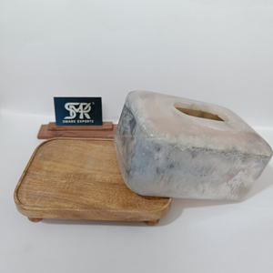 Caja de pañuelos de resina de diseño con patrón de mármol y soporte de madera, decorativa para baño y decoración del hogar. - Product Image 4