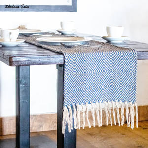 Camino de mesa de algodón personalizado hecho a mano India al por mayor camino de mesa de Navidad con patrón de Diamante Azul tapete de mesa tejido - Product Image 3