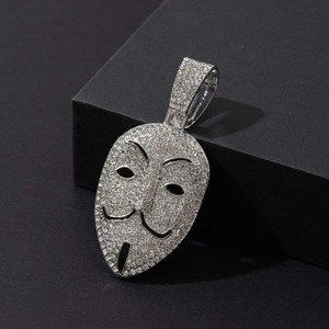 Nouveau Collier Pendentif Masque Entièrement Sertie de Diamants Style Européen et Américain, Plaqué Or, Tendance Hip Hop Urbaine - Product Image 2