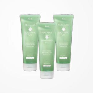 เจลว่านหางจระเข้ ผลิตภัณฑ์บำรุงผิวหน้าจากเกาหลี ยี่ห้อ Prreti real Aloe Soothing Gel ขนาด 250 กรัม ผลิตในเกาหลี ผลิตภัณฑ์บำรุงผิวขั้นสูง vera em ผลิตภัณฑ์คุณภาพ - Product Image 3