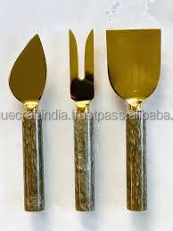 ชุดชีสบอร์ดหรู 3 ชิ้น |   ชุดมีดชีสสเตนเลสสตีลพรีเมียม ตกแต่งด้วยเรซิ่น ดีไซน์หรูหรา เหมาะสำหรับเป็นของขวัญ - Product Image 5